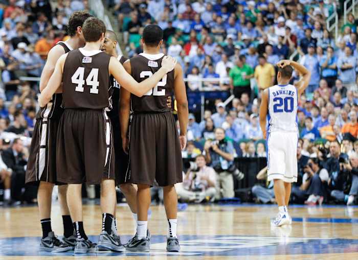 Lehigh huddles vs Duke